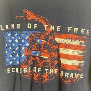 Men’s XL Navy Blue Patriotic Shirt